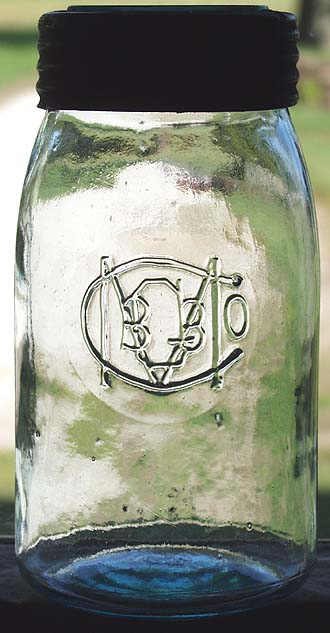 BBGMCo in a CIRCLE Aqua QUART Fruit Jar BUFFALO NY